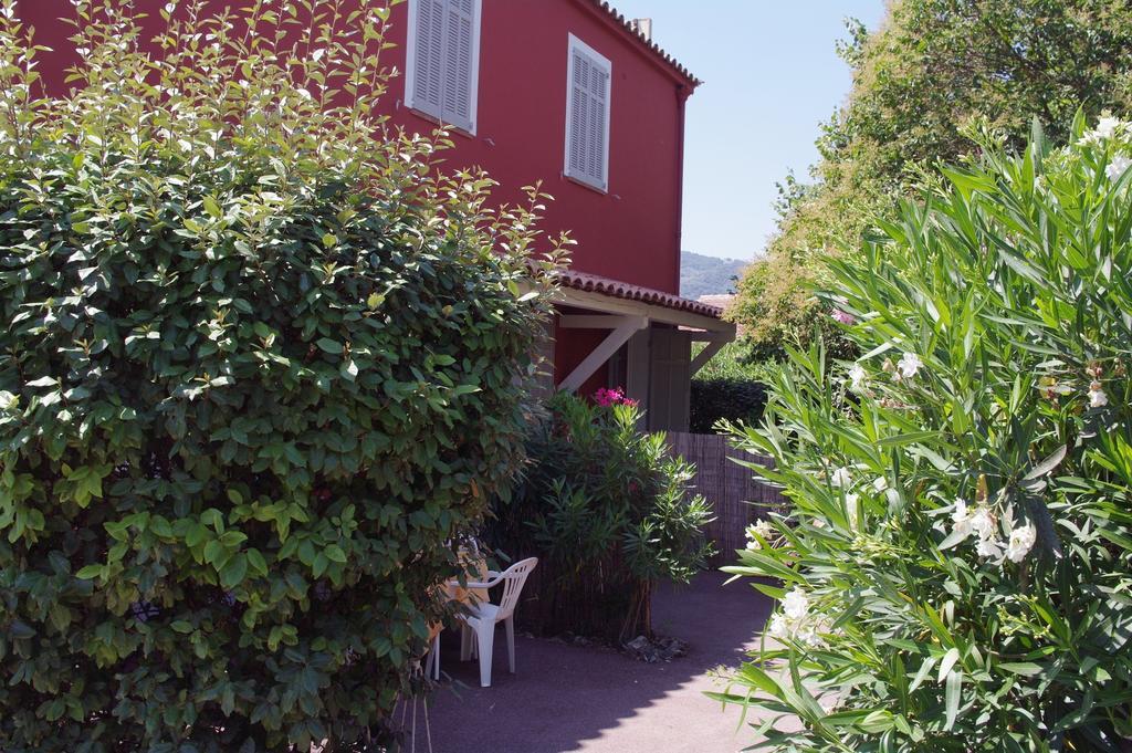 Hotel Du Bosquet Pegomas Exterior photo